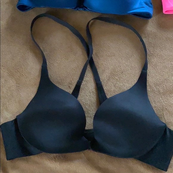 Victoria Secret bra’s - Picture 4 of 8